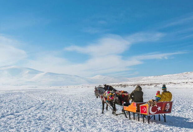 İzmir Çıkışlı Turistik Doğu Ekspresi Turu (Trenle Gidiş – Uçakla Dönüş)