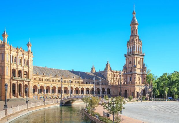 Sevilla Turu Pegasus Havayolları ile 4 Gece