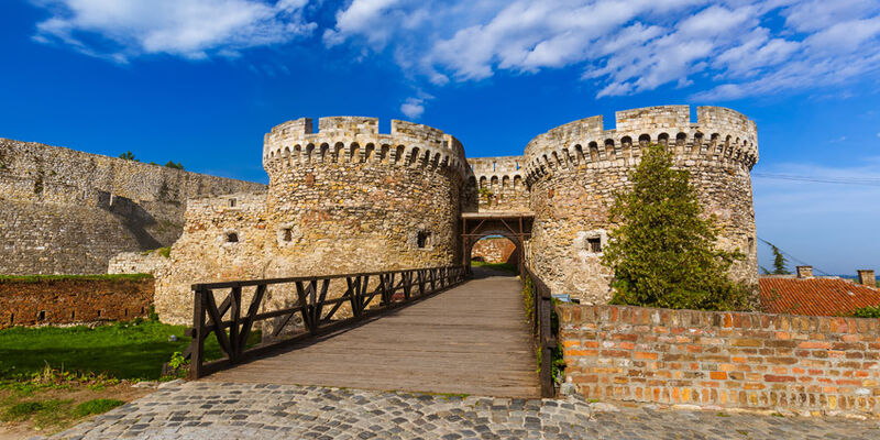Otobüs ile Balkanlar Rüyası 9 Ülke 25 Şehir 6 Gece Konaklamalı 2026