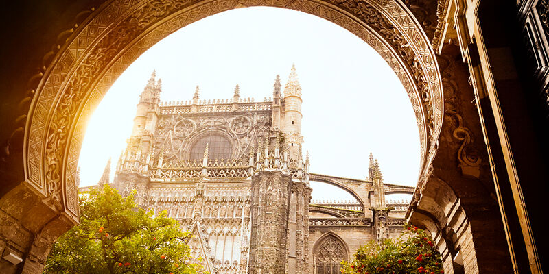 Madrid & Valencıa & Barcelona Özel Havayolları ile 4 Gece