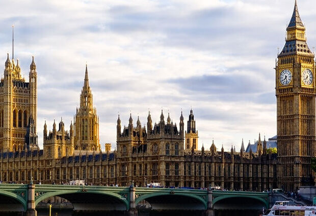 İzmir Çıkışlı  SunExpress Havayolları ile Kraliyet Tacı Londra 3 Gece