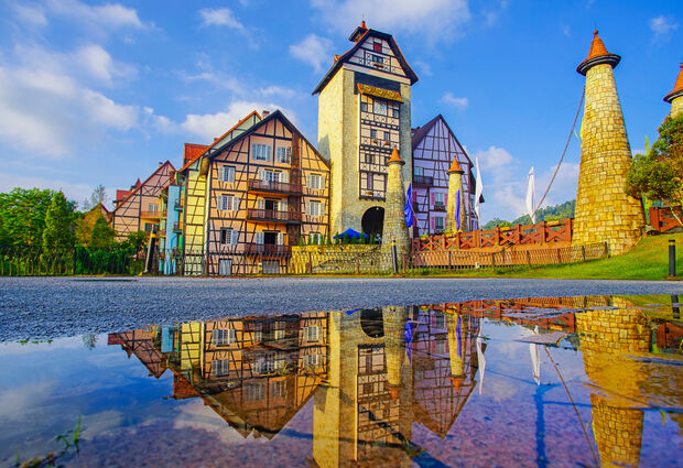 İstanbul Çıkışlı THY ile Bağlardan Masal Köylerine Yolculuk Almanya & Fransa & İsviçre Turu - 4 Gece - Tüm Ekstra Turlar Dahil - (ZRH-STR)