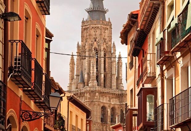 Mega Portekiz & Endülüs & İspanya Pegasus Havayolları ile 7 Gece