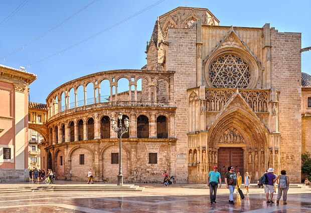 İspanya İkonları Promo Pegasus Havayolları ile 5 Gece