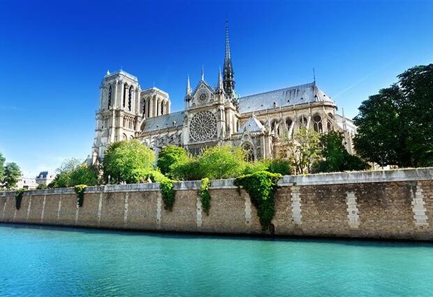 Sömestr Özel İzmir Hareketli Görkemli Paris ve İncileri Turu SunExpress Havayolları ile 3 Gece