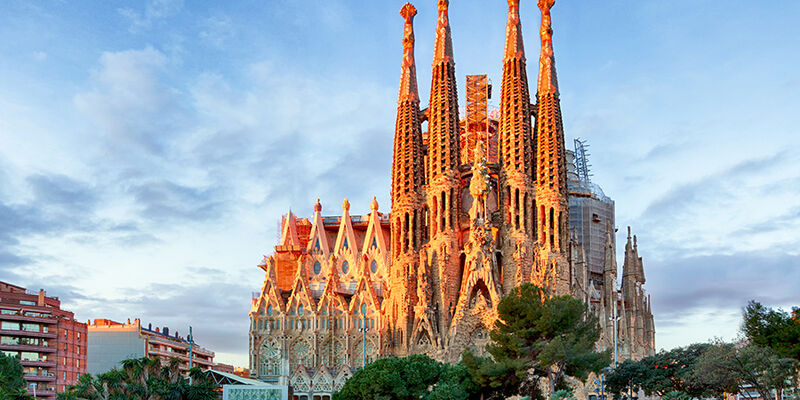 Elazığ Hareketli Barcelona Turu Ajet Havayolları İle 3 Gece Promosyon