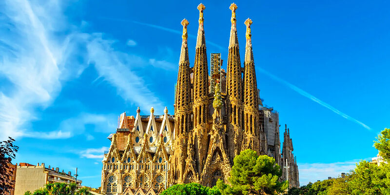 Çanakkale Hareketli Barcelona Turu Ajet Havayolları İle 3 Gece Promosyon