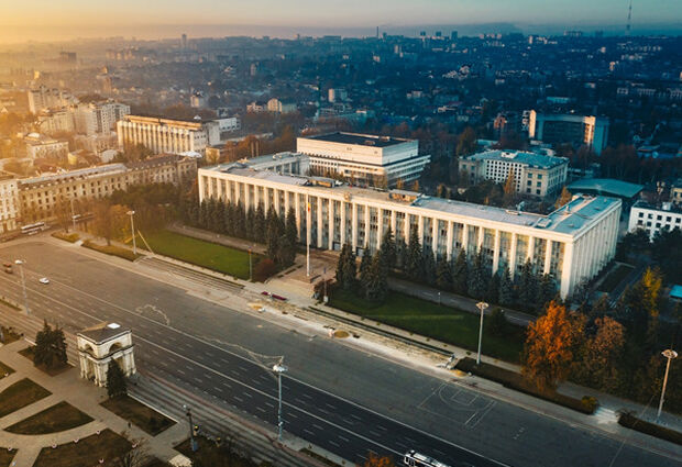 Moldova Noel Pazarları Turu Hisky Havayolları ile 3 Gece (RMO-RMO) 