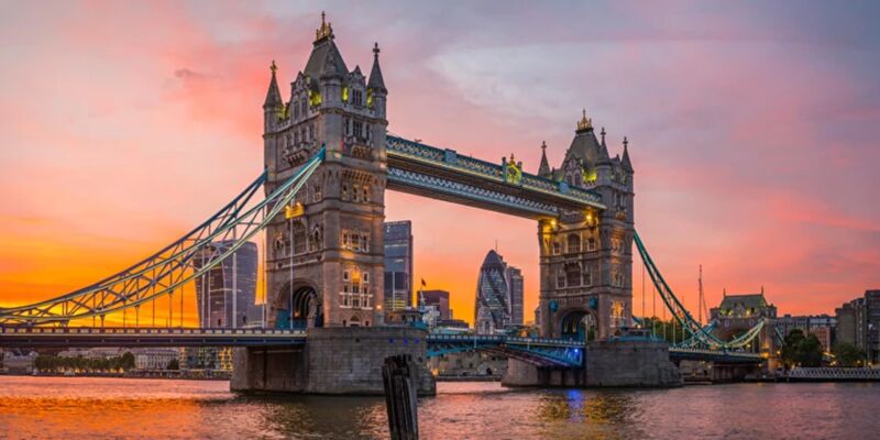 Londra & Birmingham Noel Pazarları Turu Pegasus Havayolları ile 4 Gece 5 Gün