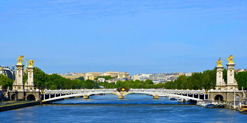 İzmir den SunExpress ile Benelüks - Paris - Almanya Turu 6 Gece 8 Gün 