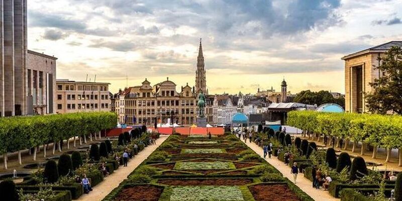 İstanbul dan THY ile Amsterdam - Brüksel Turu 4 Gece 5 Gün (CGN-BRU)