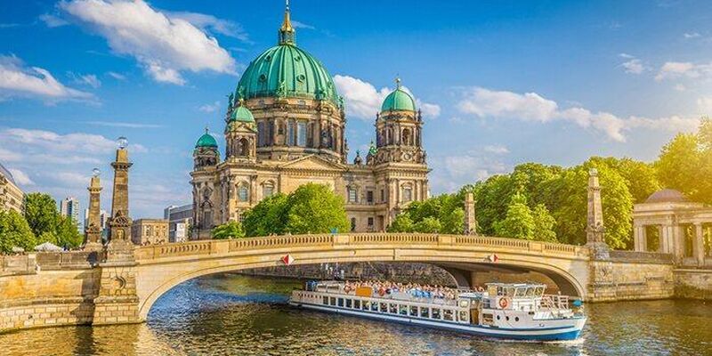 Antalya'dan Direkt Sefer ile Prag & Berlin Turu Rotası