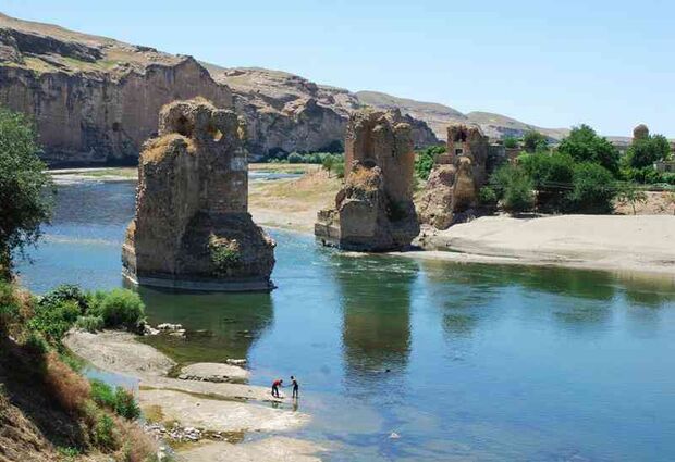 Ramazan Bayramı Özel Uşak Çıkışlı Klasik Gap Turu 5 Gece Otel Konaklamalı