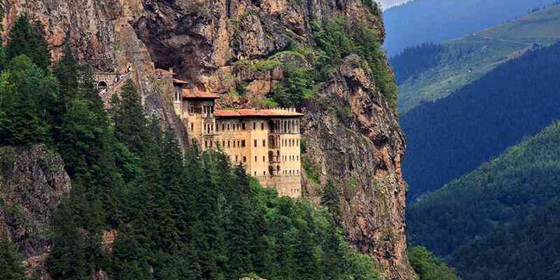 Karadeniz ve Batum Turu 3 Gece Otel Konaklaması