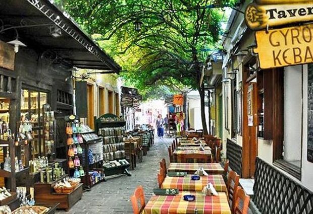 Ayvalık Limanı Hareketli Midilli Turu
