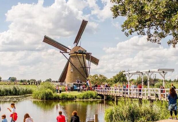 Amsterdam & Brüksel Rotası Turu
