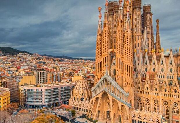 Barcelona'dan Milano'ya Akdeniz Esintisi - İtalya & Fransa & İspanya Turu - 7 Gece (BCN-MXP) - v4