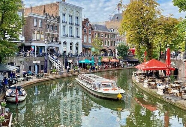 Amsterdam Turu Pegasus Havayolları ile 3 Gece (AMS-AMS)