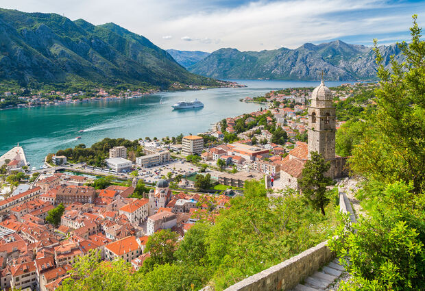 AJet Havayolları ile Fırsat Baştanbaşa Vizesiz Balkanlar Turu - Her Çarşamba Kesin Hareketli