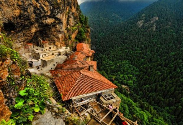 Bursa Çıkışlı Karadeniz Rüzgarı ve Batum Turu 4 Gece Otel Konaklamalı