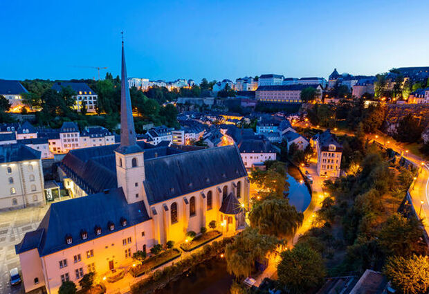 THY ile Grand Benelux & Paris & Alsace ve Isvicre Turu (AMS-BSL)