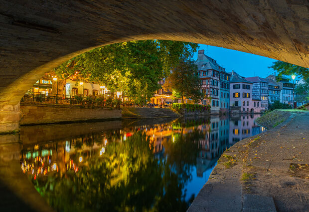 Ankara’dan Direk Sefer ile Ren Nehri’nde Noel Pazarları Turu (V2)