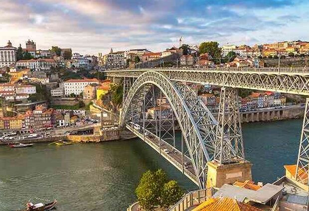 Portekiz & Endülüs Rotası Turu (OPO – AGP)